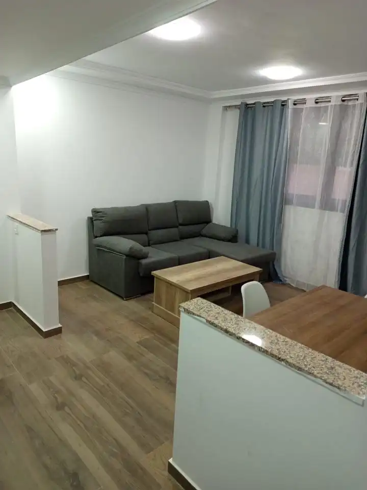 Piso de alquiler en Calvo Sotelo
