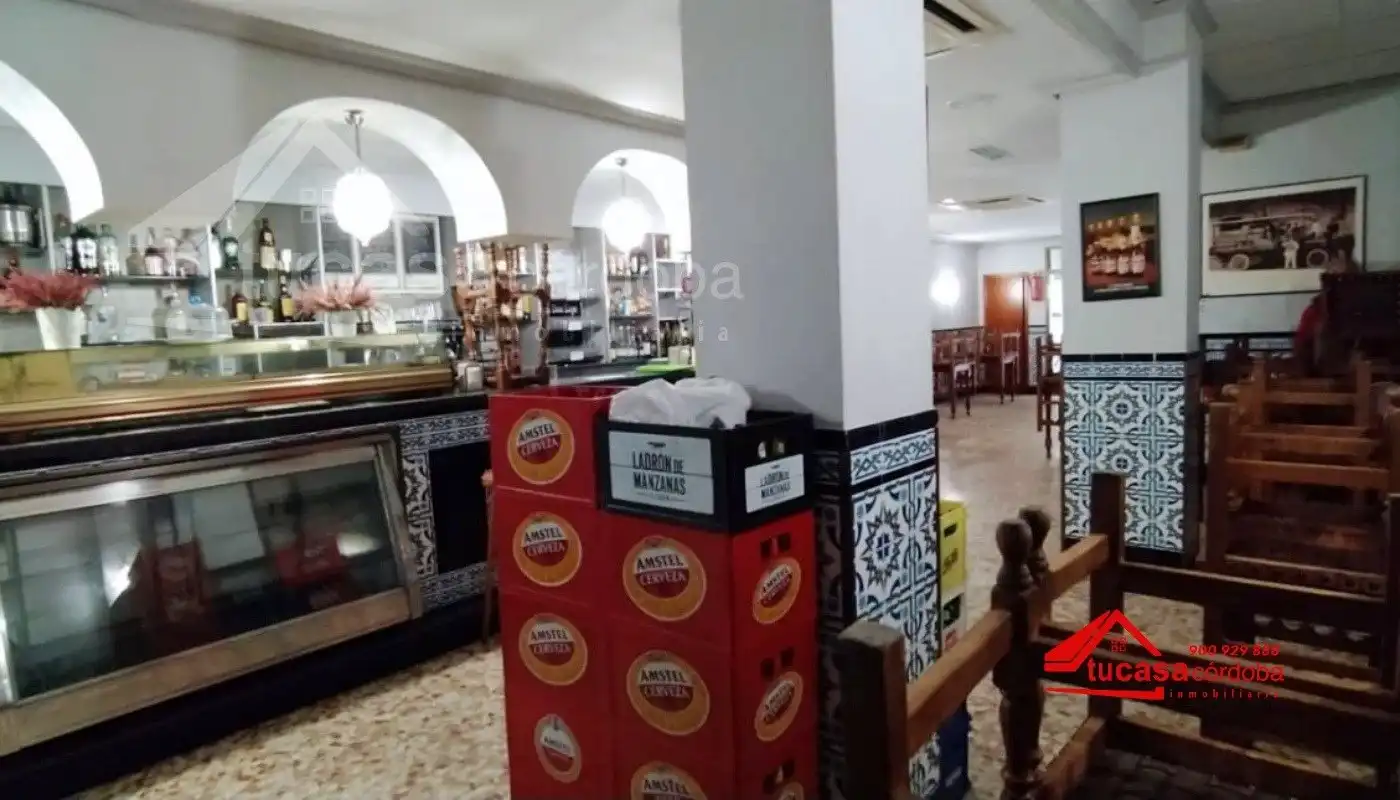 Local en venta en Poniente-Sur
