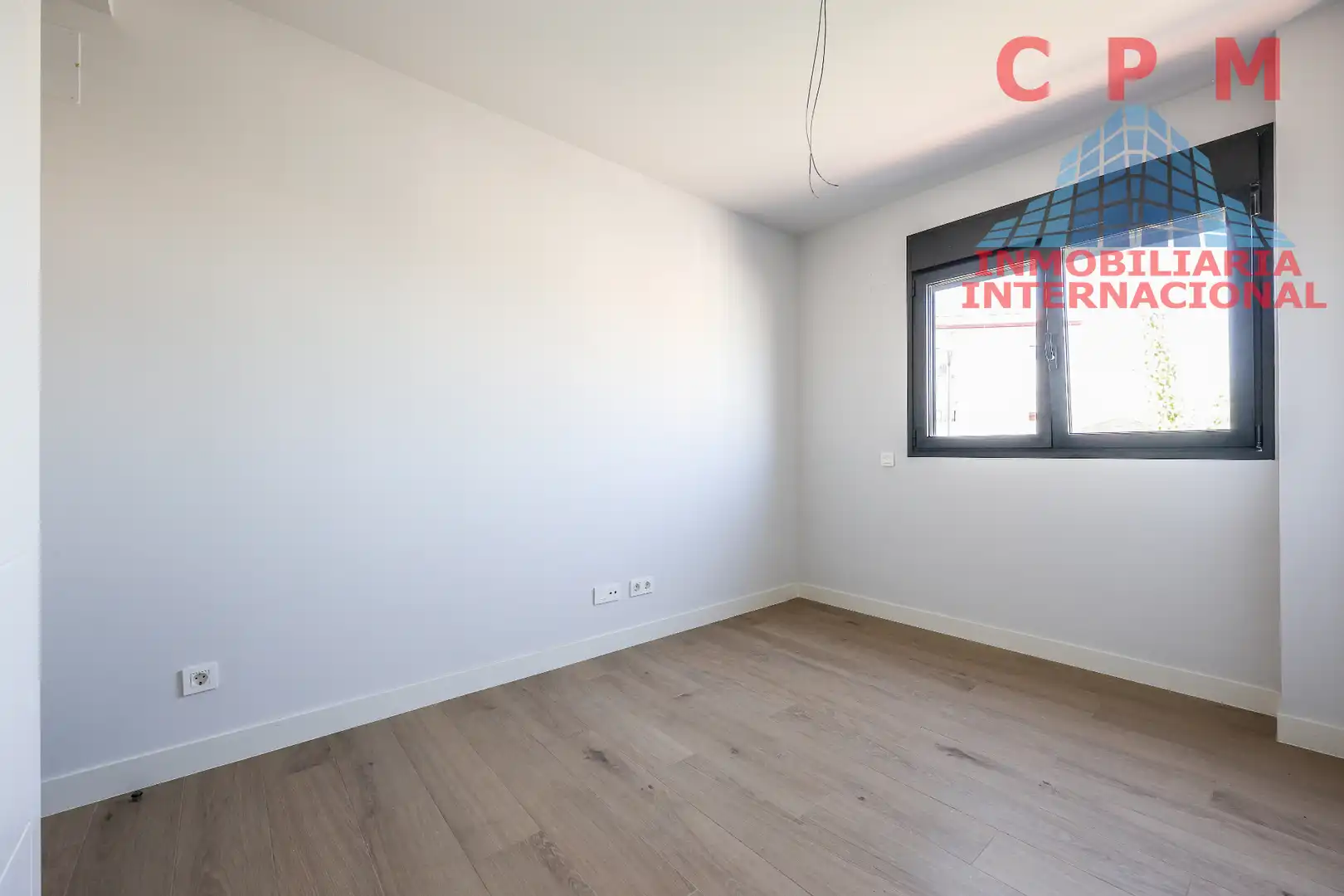 Bedroom of Flat for rent in Pozuelo de Alarcón  with Air Conditioner, Heating and Parquet flooring