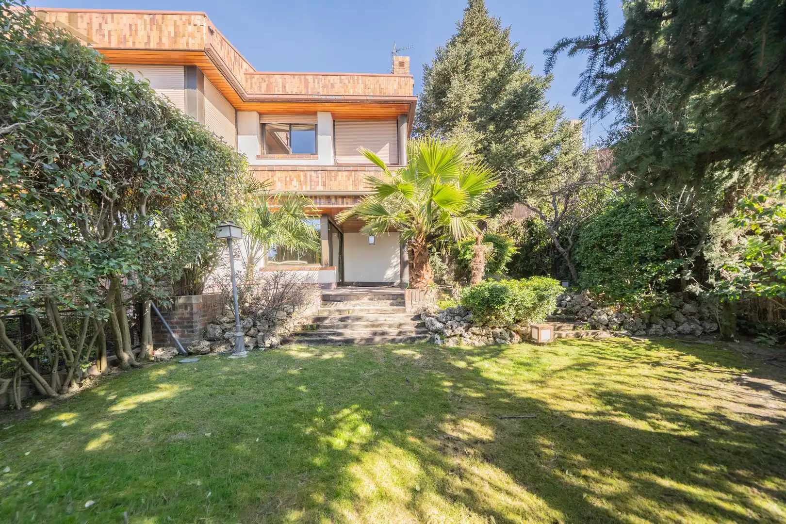 Garden of Houses for sale in Majadahonda  with Air Conditioner, Heating and Private garden