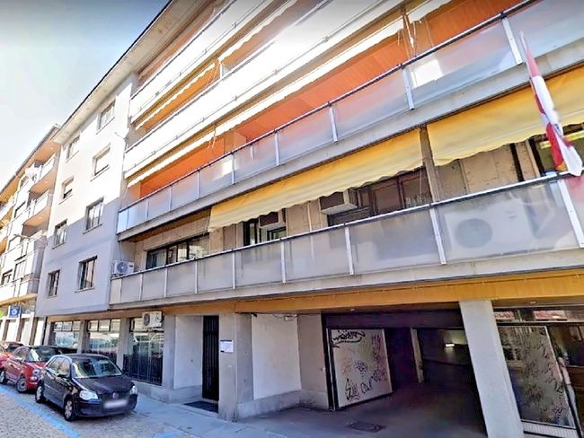 Vista exterior de Pis en venda en Ávila Capital