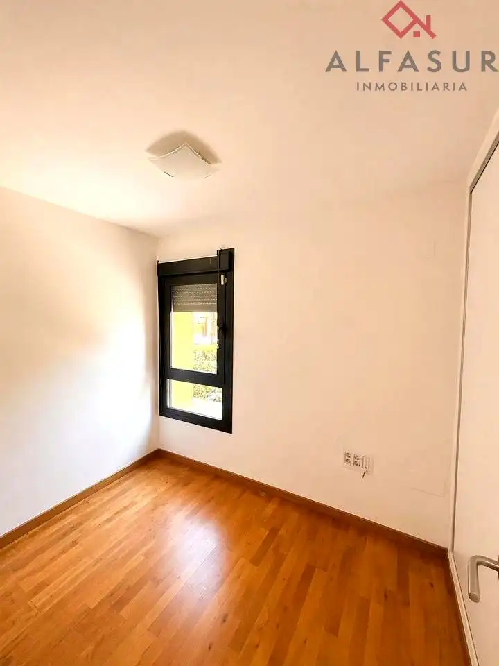 Habitación de Piso de alquiler en Málaga con Aire acondicionado y Parquet
