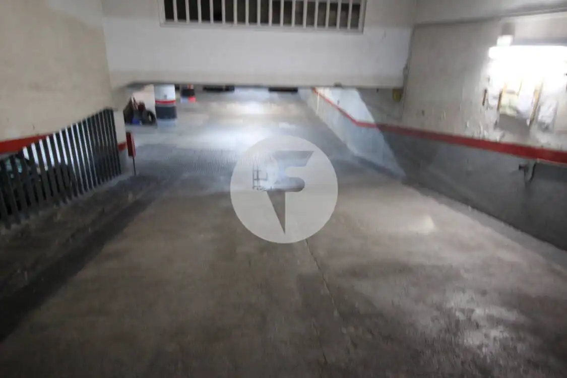 Parcheggio in vendita a Eixample, imagen 5