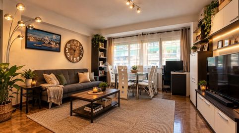 Foto 2 de Piso en venta en C. de Llanos de Escudero, Pueblo Nuevo, Madrid Capital