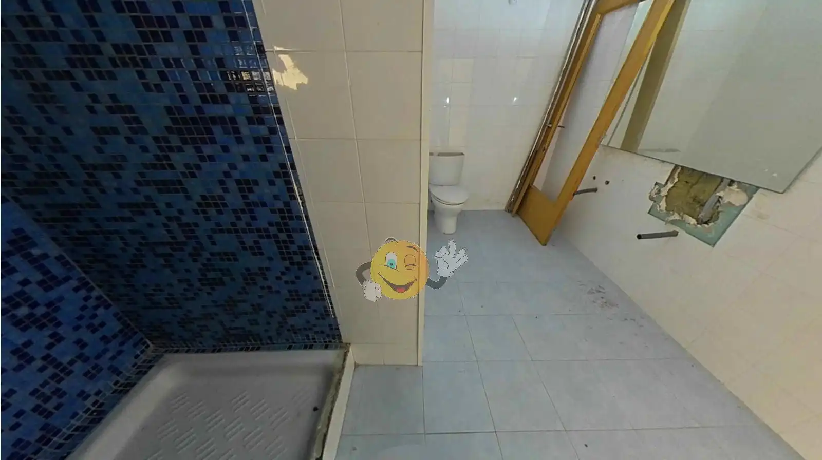 Bathroom of Flat for sale in Terrassa  with Parquet flooring