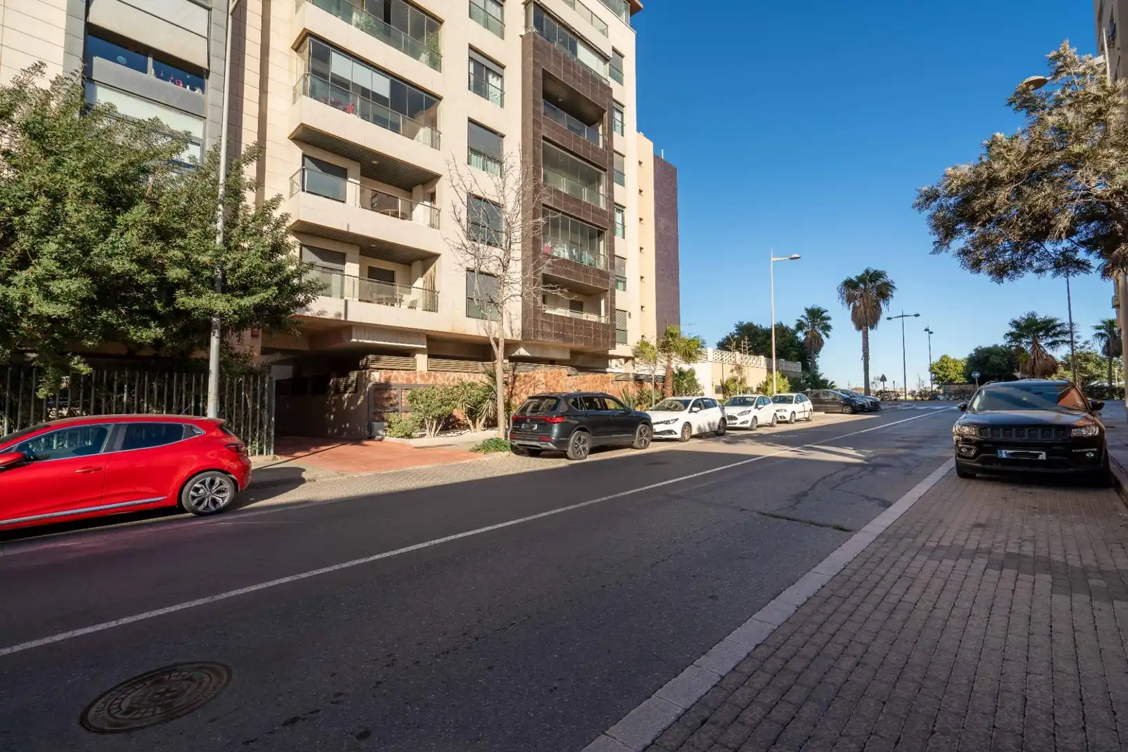 Vista exterior de Pis en venda en Almería amb Aire condicionat, Traster i Piscina comunitària