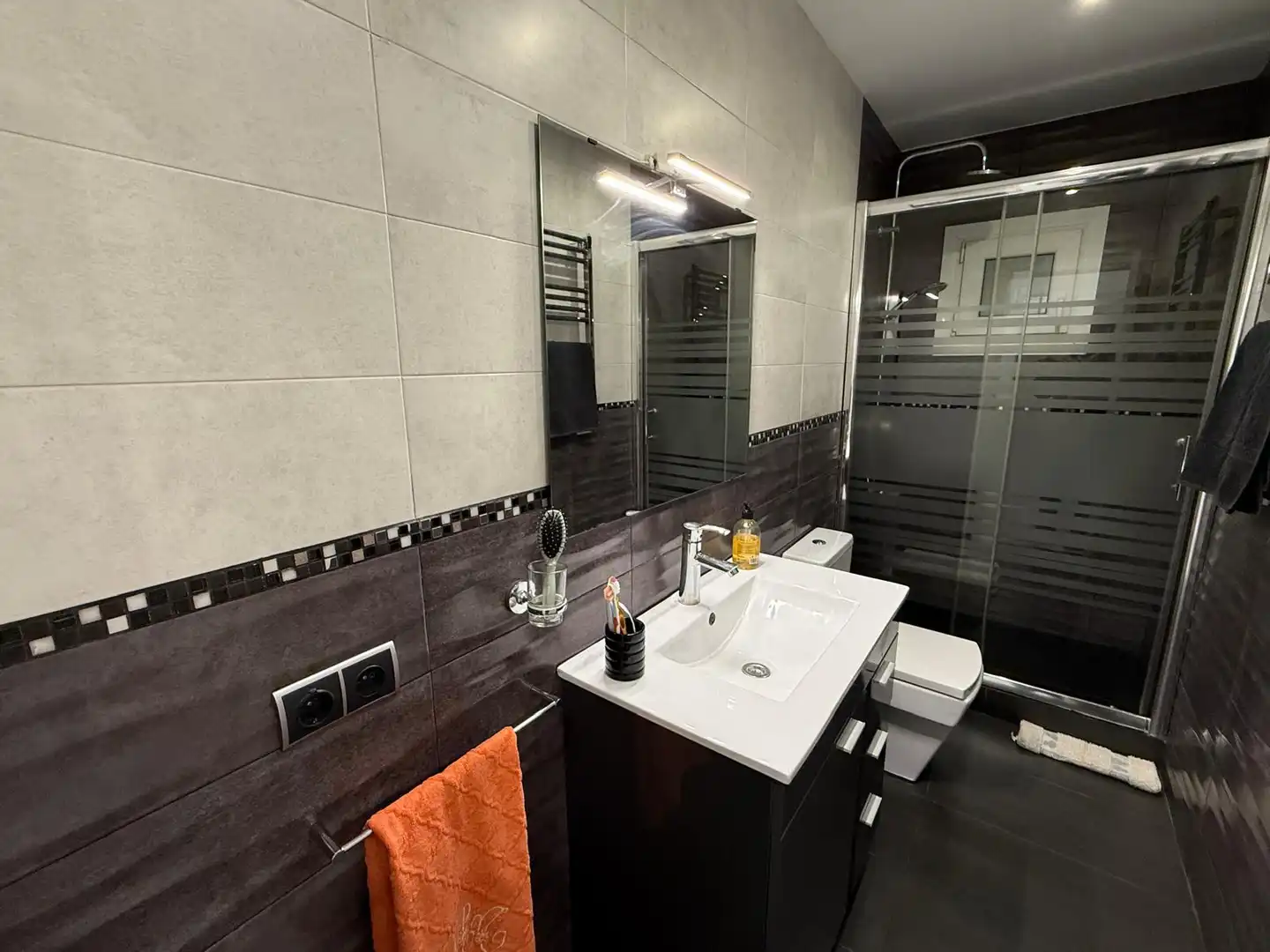 Baño de Piso en venta en Barcelona con Aire acondicionado, Amueblado y Balcón