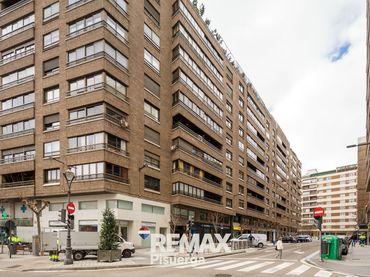 Pis amb ascensor en venda a Calle del General Ruiz 4