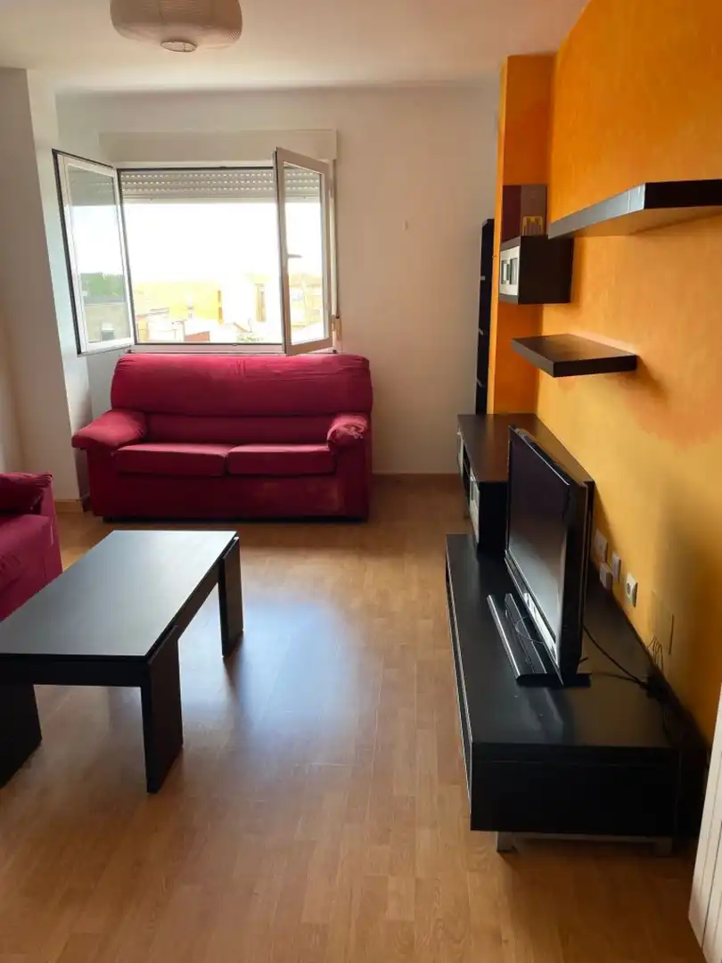 Wohnung mit Aufzug zur Miete in Villamayor - Calle Filiberto Villalobos