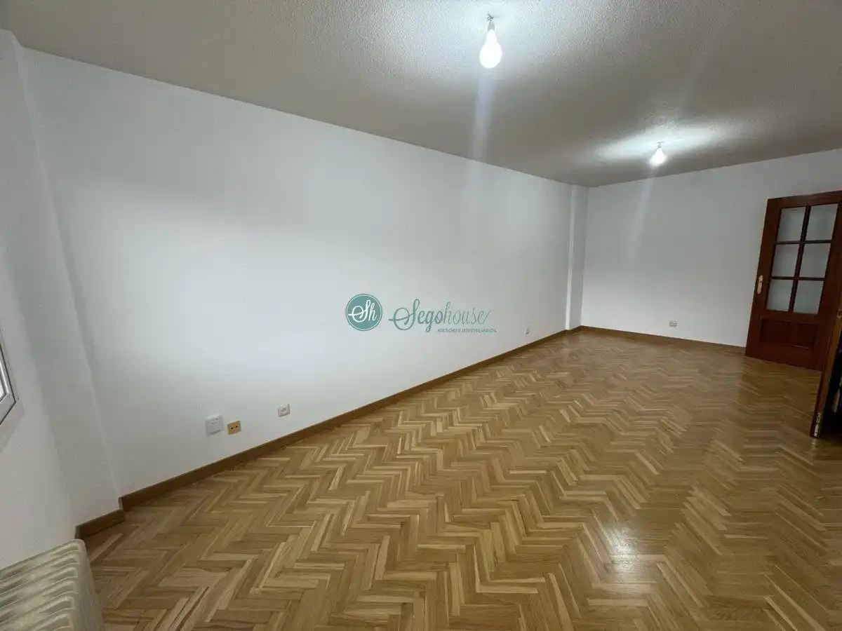 Piso con ascensor en venta en Vía Romana, imagen 9