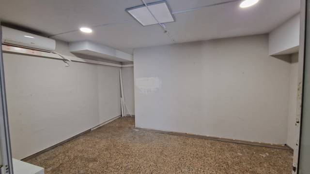 Local comercial en Alquiler en Carrer del Pintor Tapiró en La Maternitat i Sant Ramon