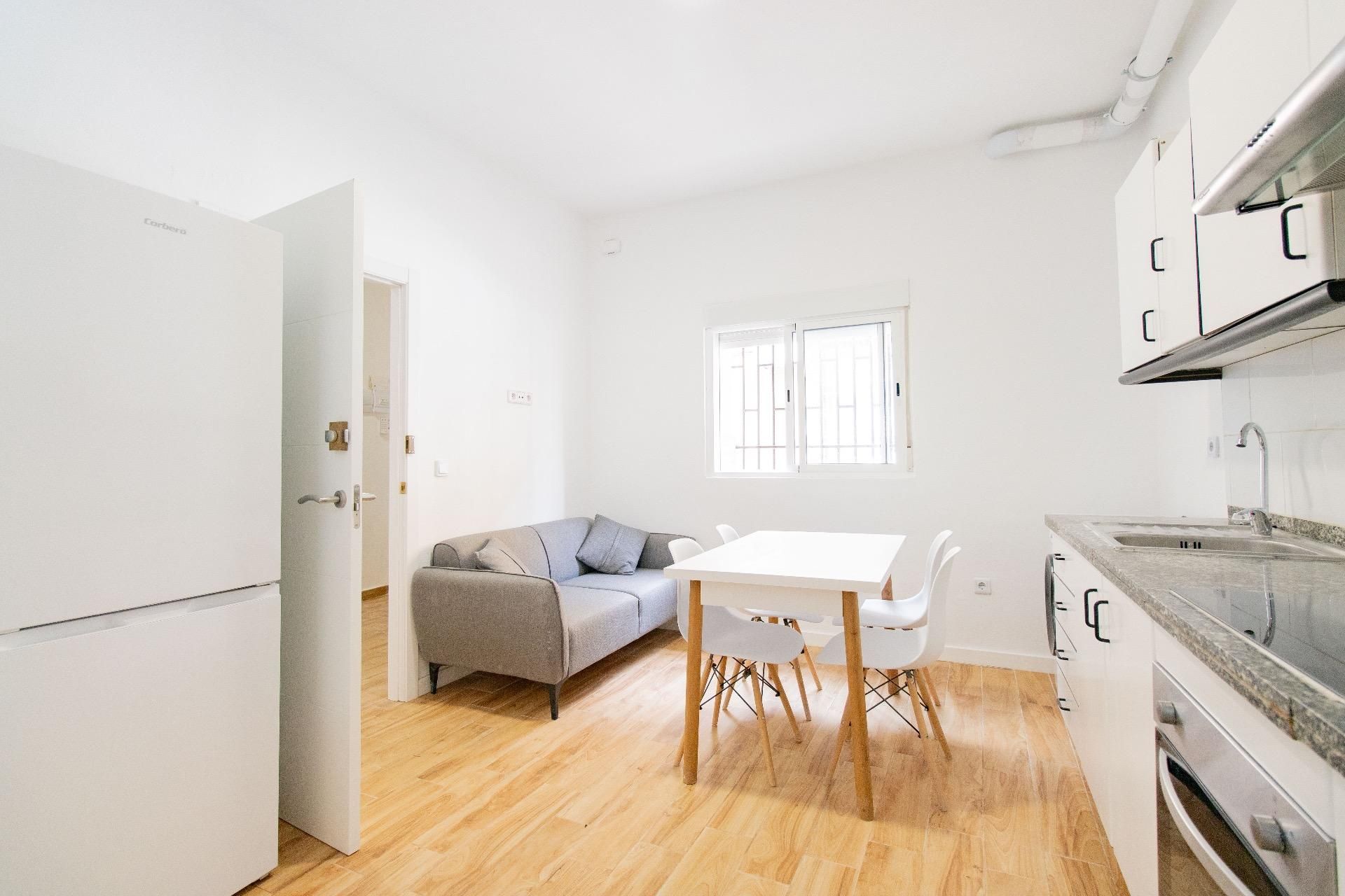 Planta baja to rent in Calle SANT ONOFRE, Zona La Ermita