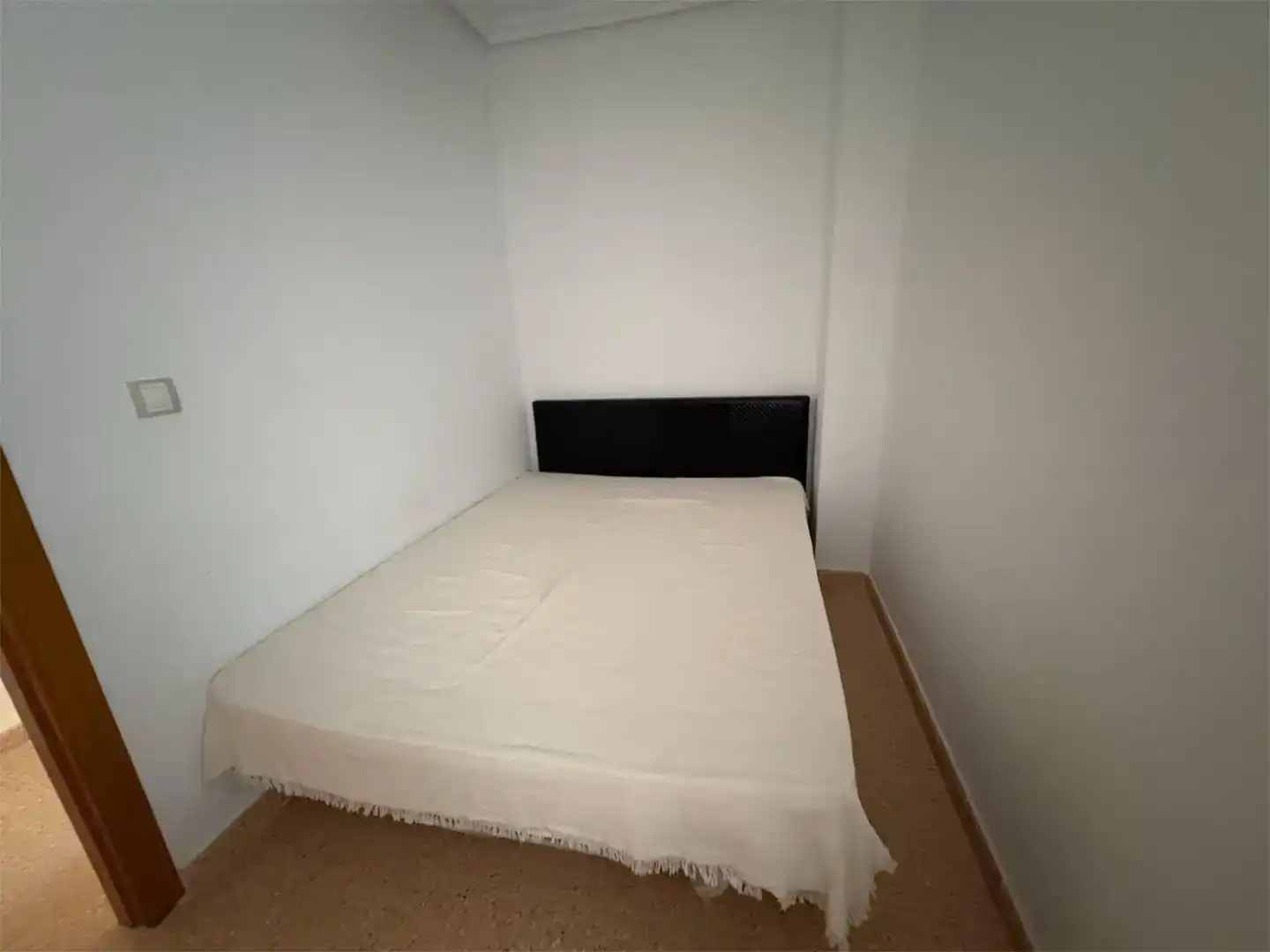 Dormitori de Apartament en venda en Torrevieja amb Aire condicionat i Balcó