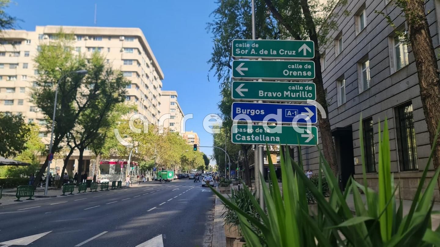 Vista exterior de Pis de lloguer en  Madrid Capital amb Terrassa