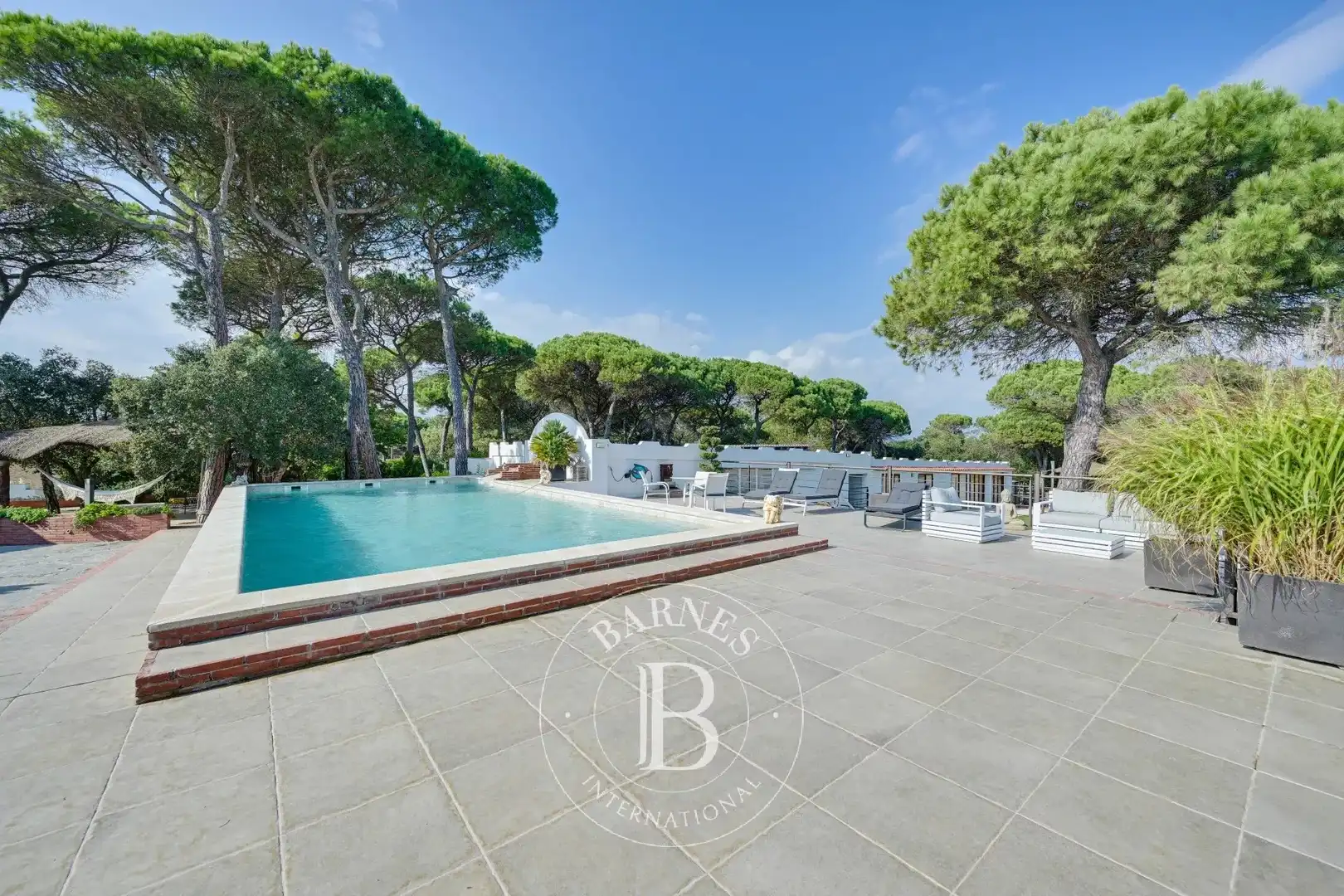 Country homes for sale in Montbarbat