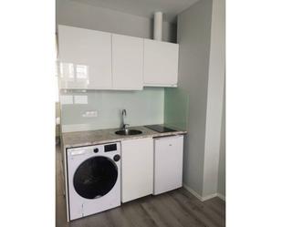 Cuina de Apartament en venda en Burgos Capital amb Calefacció i Moblat