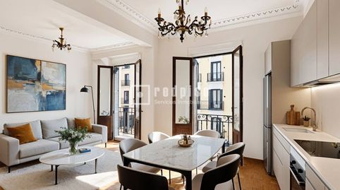 Foto 2 de Piso en venta en De Covarrubias, Trafalgar, Madrid Capital