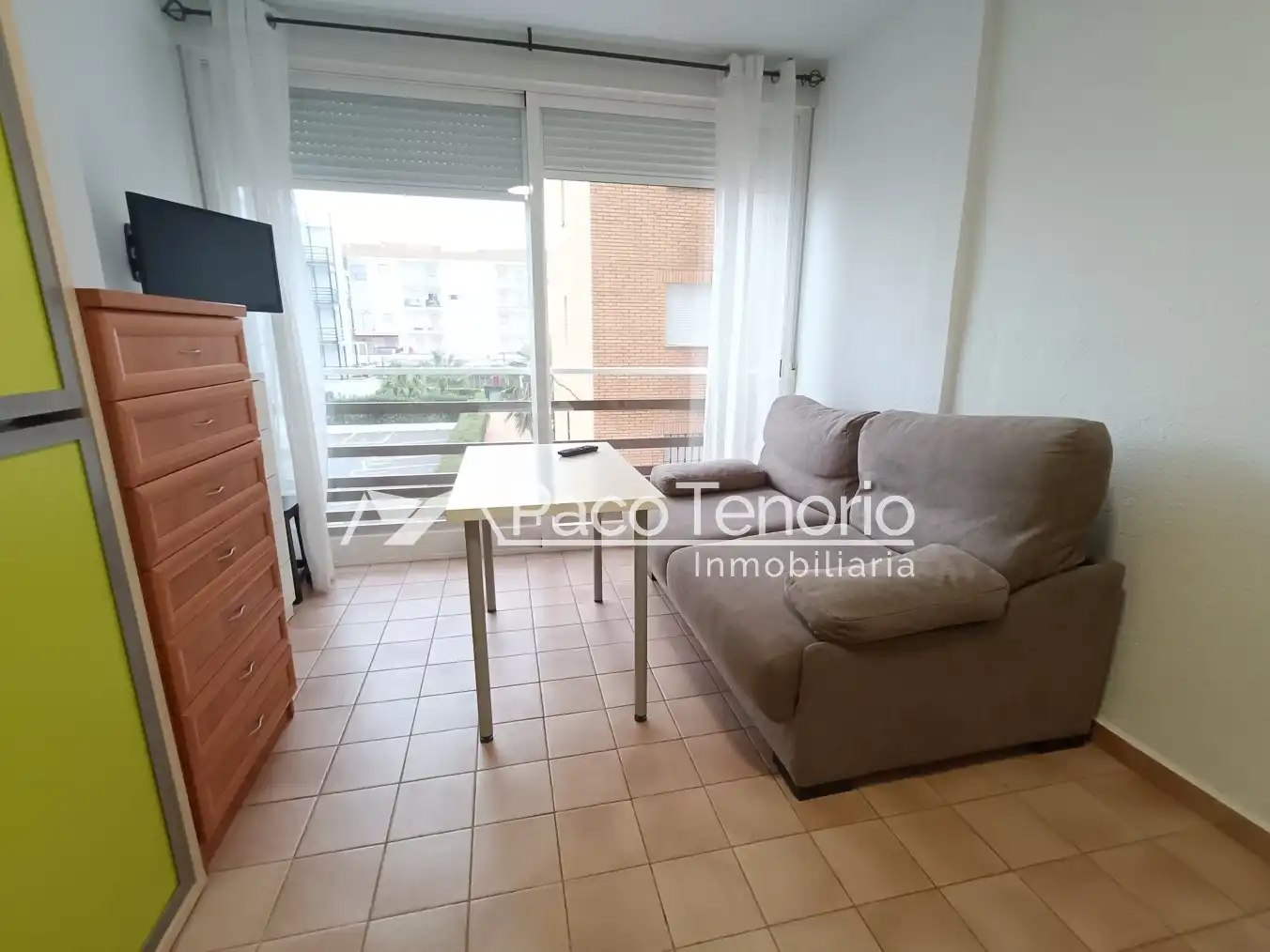 Sala de estar de Apartamento de alquiler en La Antilla con Amueblado, Lavadora y Microondas