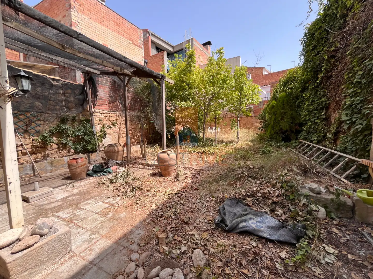 Jardín de Casa o chalet en venta en Cervià de Les Garrigues con Calefacción, Jardín privado y Amueblado