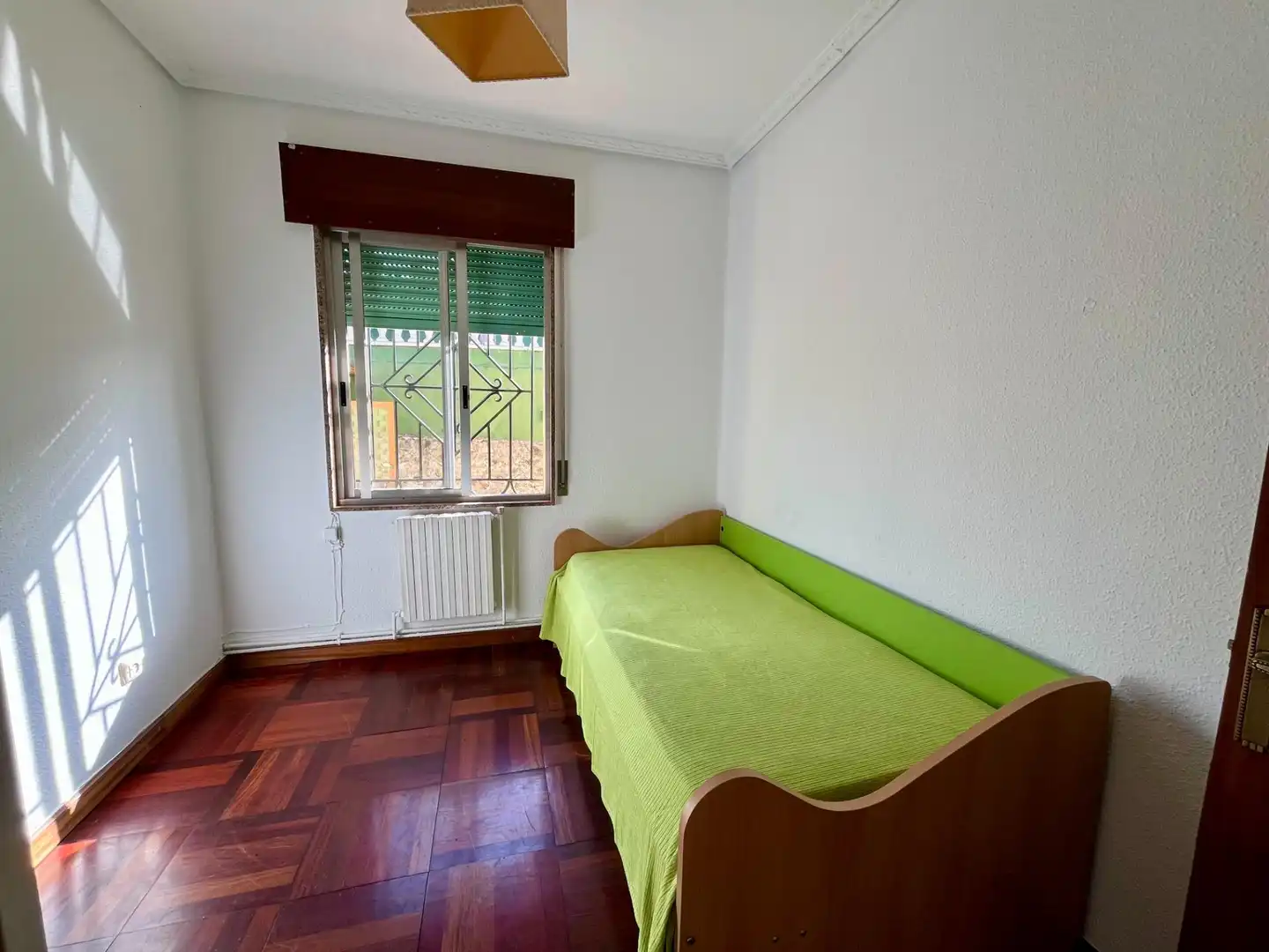 Habitación de Casa o chalet en venta en Camargo con Calefacción