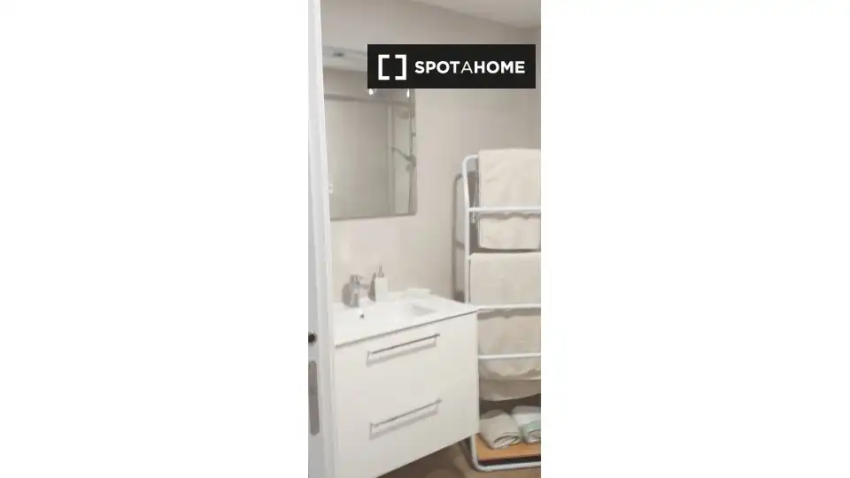 Habitació a Capuchinos - Glorieta - Ciudad Jardín