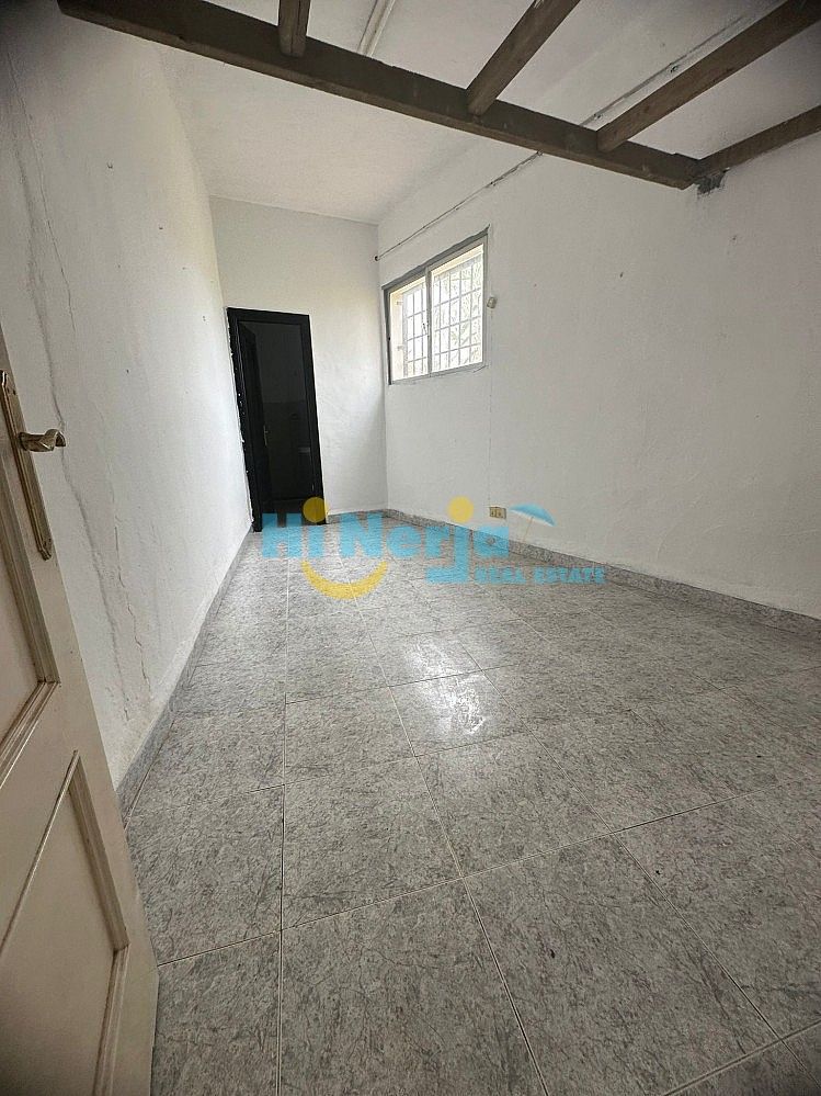 Industrial buildings for rent in Nerja