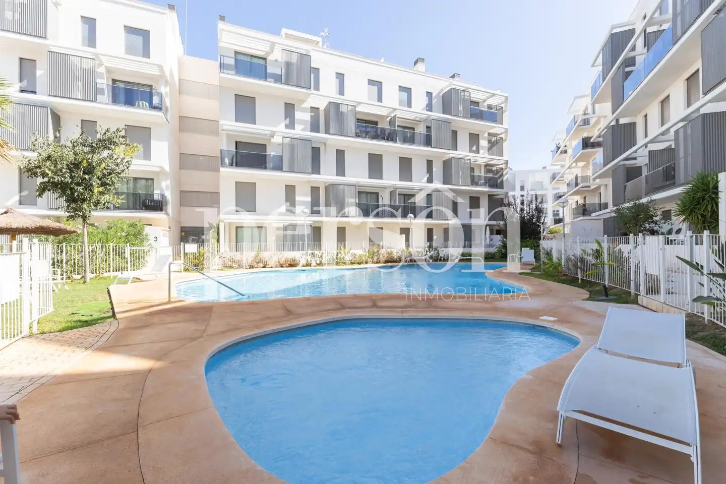 Swimming pool of Flat for rent in Dénia  with Air Conditioner, Terrace and Storage room