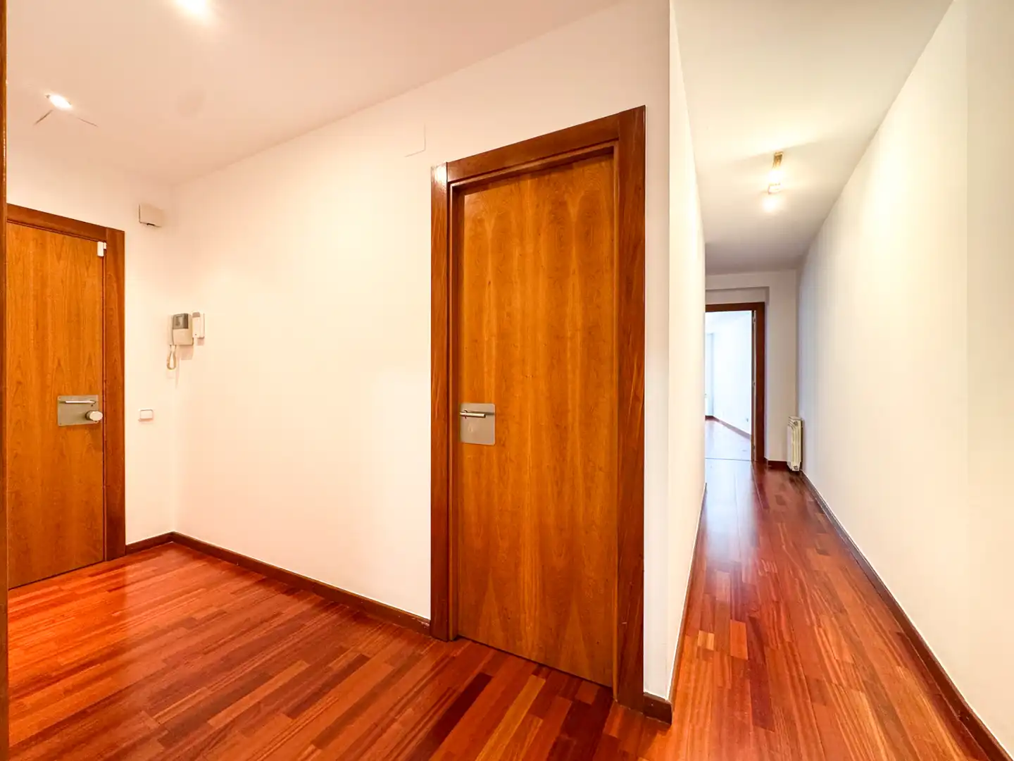 Piso en venta en Lleida con Calefacción, Parquet y Horno