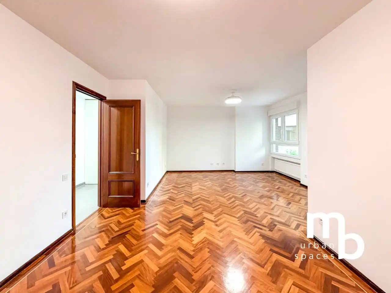 Living room of Flat for rent in Fuencarral - El Pardo