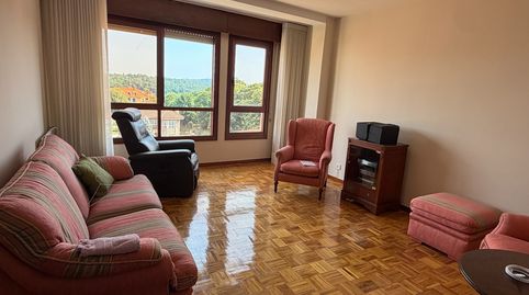 Foto 2 de Piso en venta en Avenida de Calvo Sotelo, 44, O Carballiño , Ourense