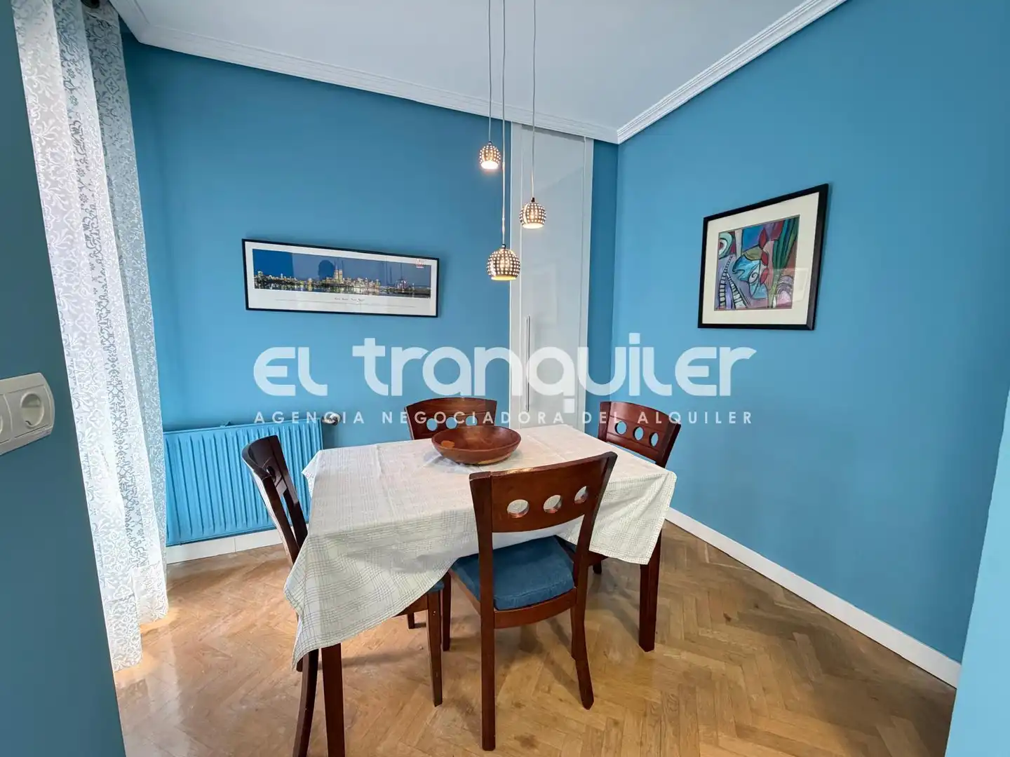 Dining room of Flat for rent in San Sebastián de los Reyes  with Air Conditioner, Parquet flooring and Furnished