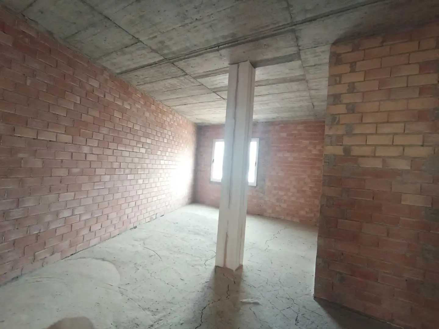 Local comercial en alquiler en Carrer de Carlos Sáenz de Tejada García 4, imagen 4