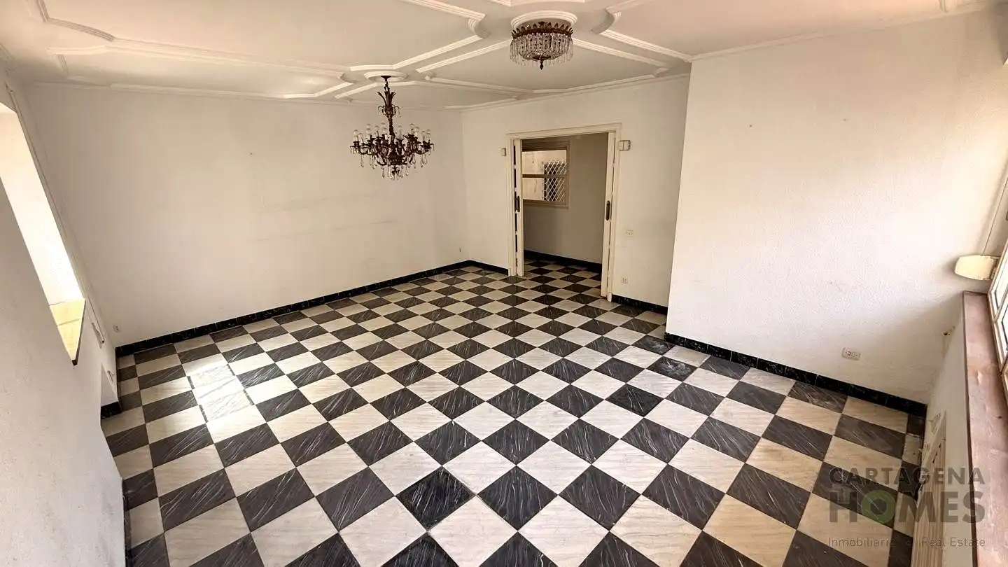 Sala d'estar de Pis en venda en Cartagena amb Traster i Balcó
