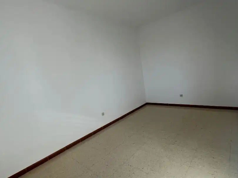 Habitación de Oficina de alquiler en San Fernando de Henares