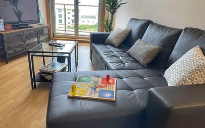 Living room of Flat for sale in Malpica de Bergantiños  with Heating, Terrace and Balcony