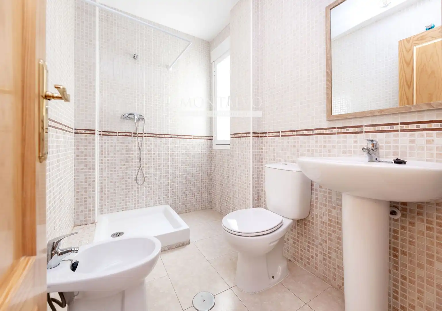 Bathroom of Flat for sale in Atarfe  with Heating and Terrace