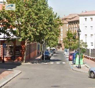 Piso en Venta en Calle de Alfonso de Montalvo en Centro