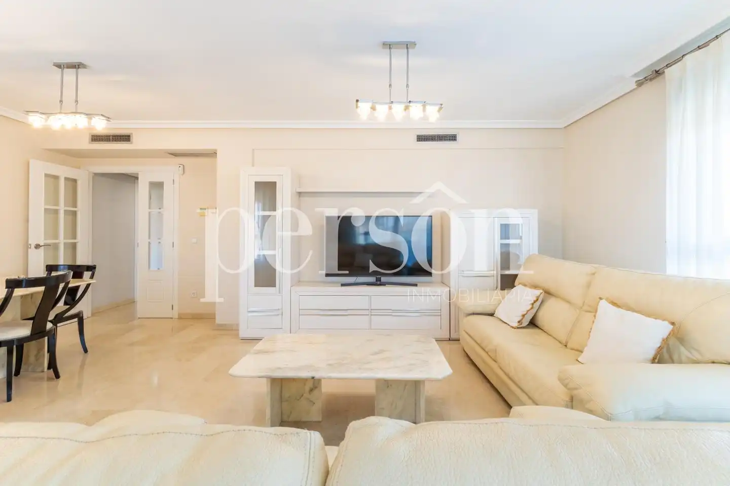 Living room of Flat for rent in Valencia  with Air Conditioner, Heating and Private garden