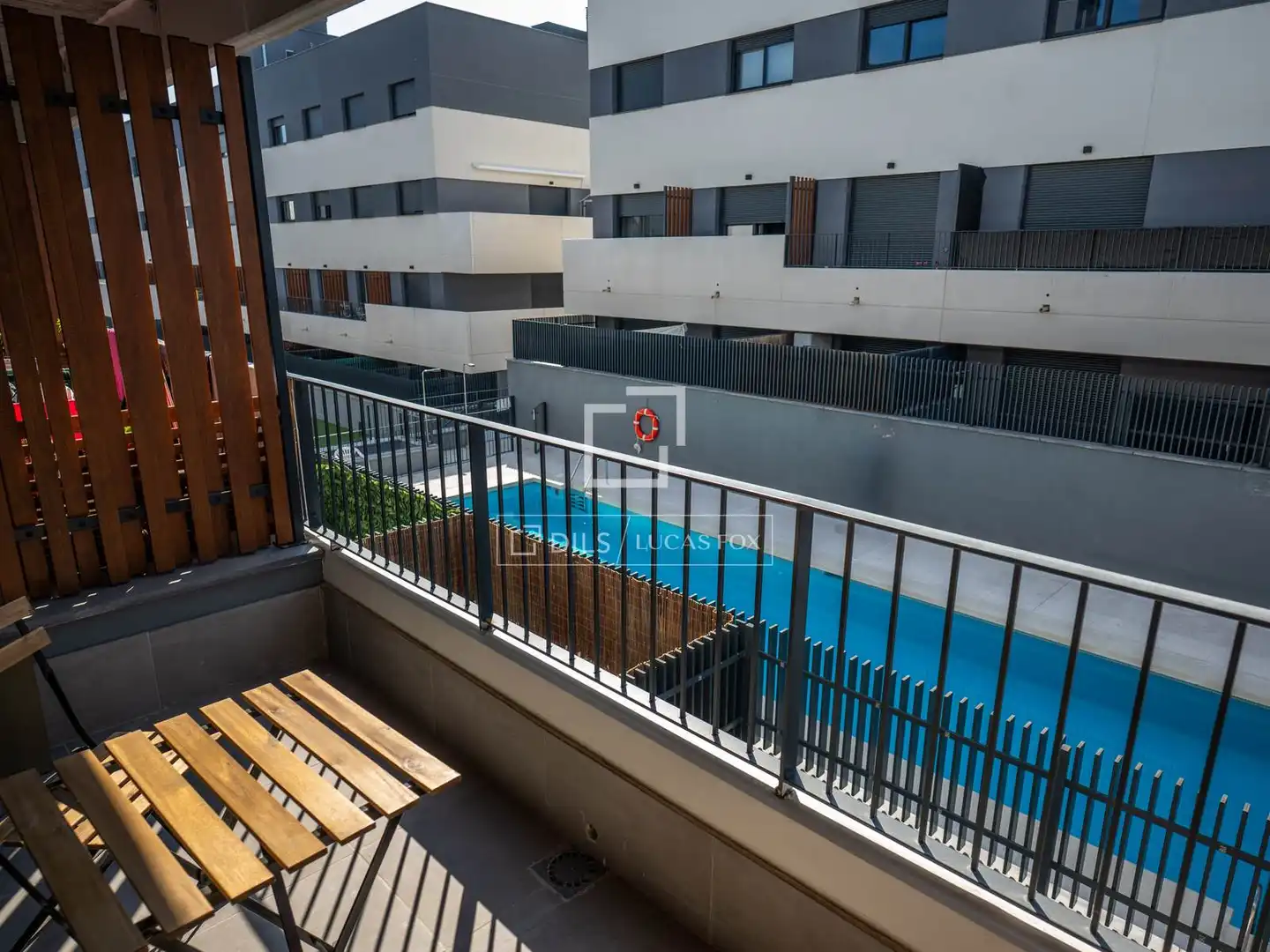 Schwimmbecken von Wohnung zur Miete in San Sebastián de los Reyes mit Klimaanlage, Heizung und Schwimmbad