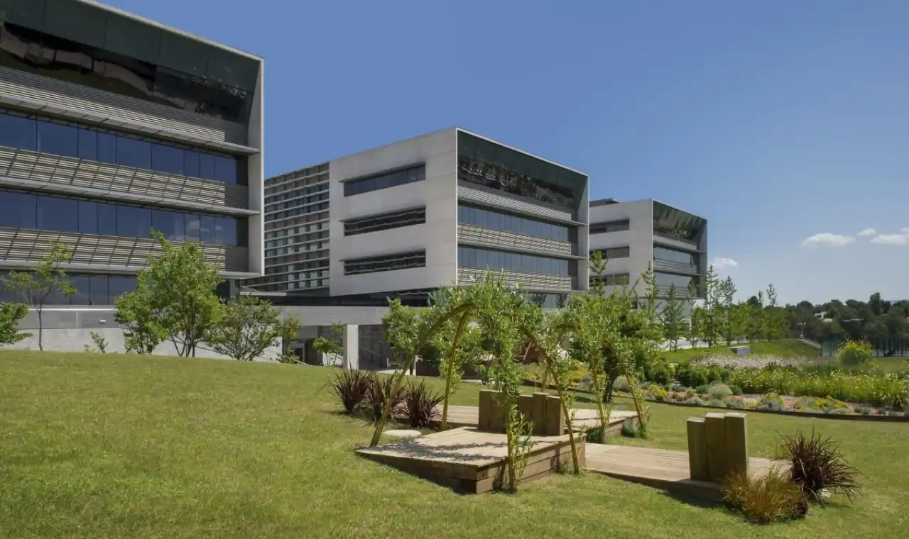 Vista exterior de Oficina de alquiler en Sant Cugat del Vallès con Aire acondicionado, Calefacción y Terraza