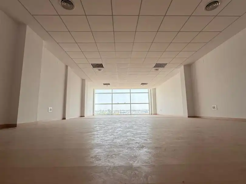 Office for rent in El Llano