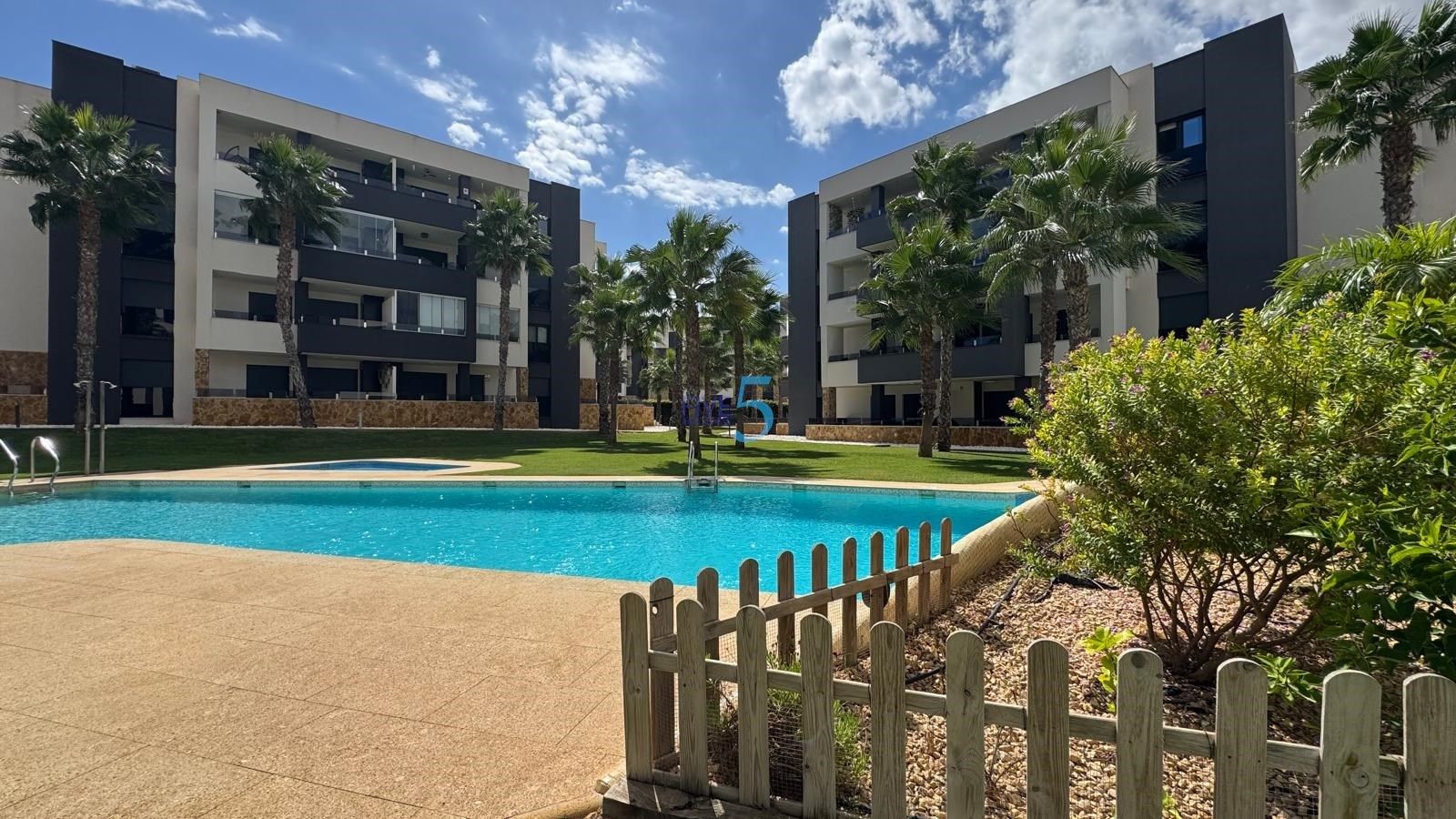 Swimming pool of Flat for sale in Orihuela  with Air Conditioner, Storage room and Swimming Pool