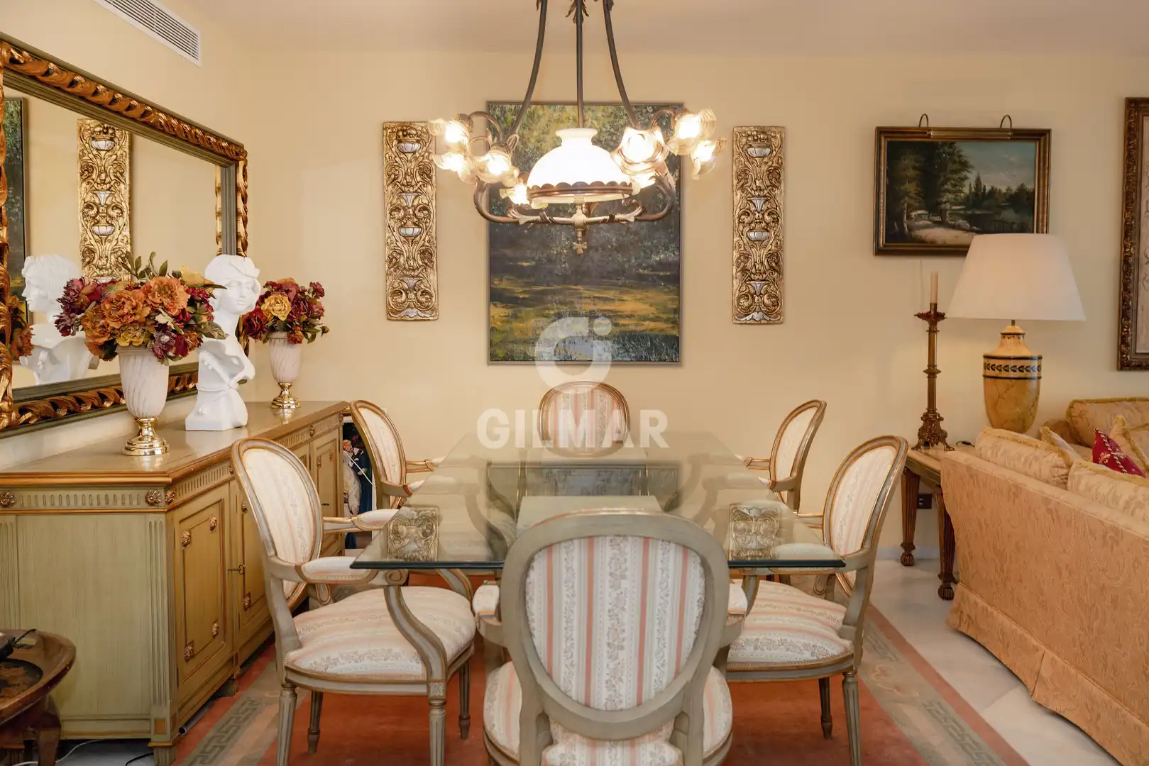 Comedor de Apartamento en venta en Marbella con Calefacción, Jardín privado y Trastero