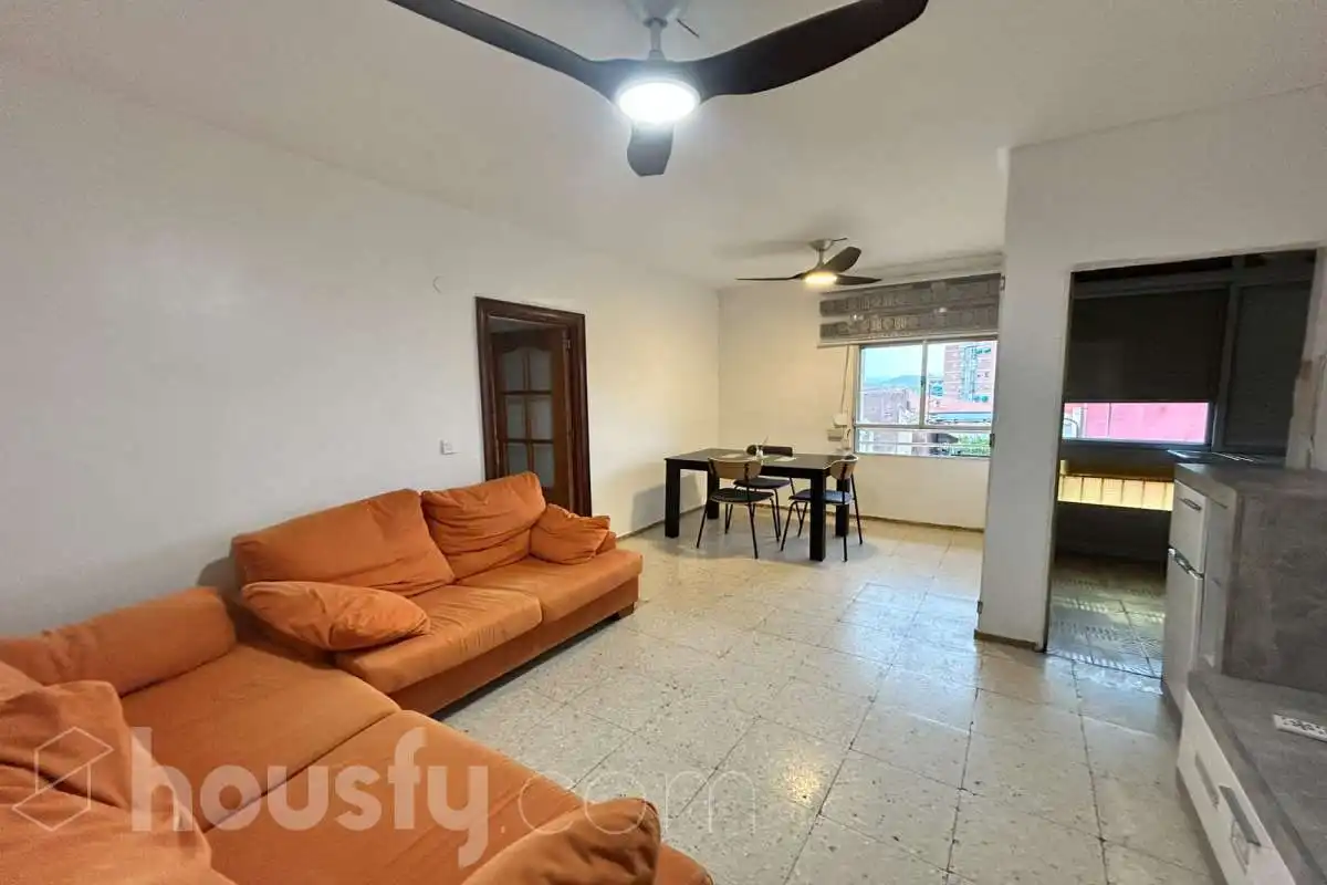 Appartement à louer à Pasaje de Teba .