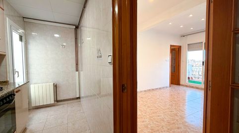 Foto 4 de Piso en venta en Carrer de la Independència, Bufalà, Badalona