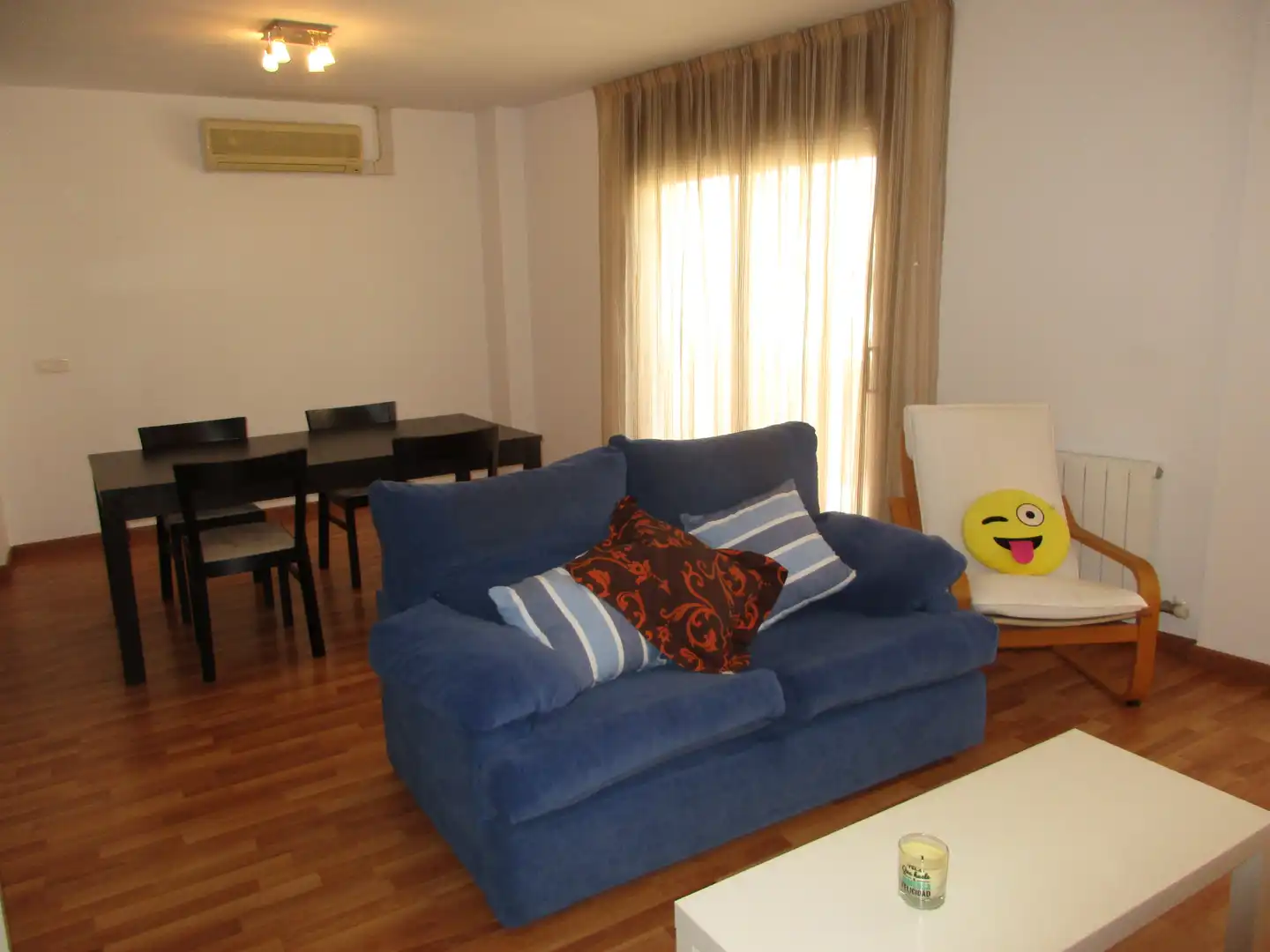 Sala de estar de Piso de alquiler en Reus con Calefacción, Parquet y Amueblado