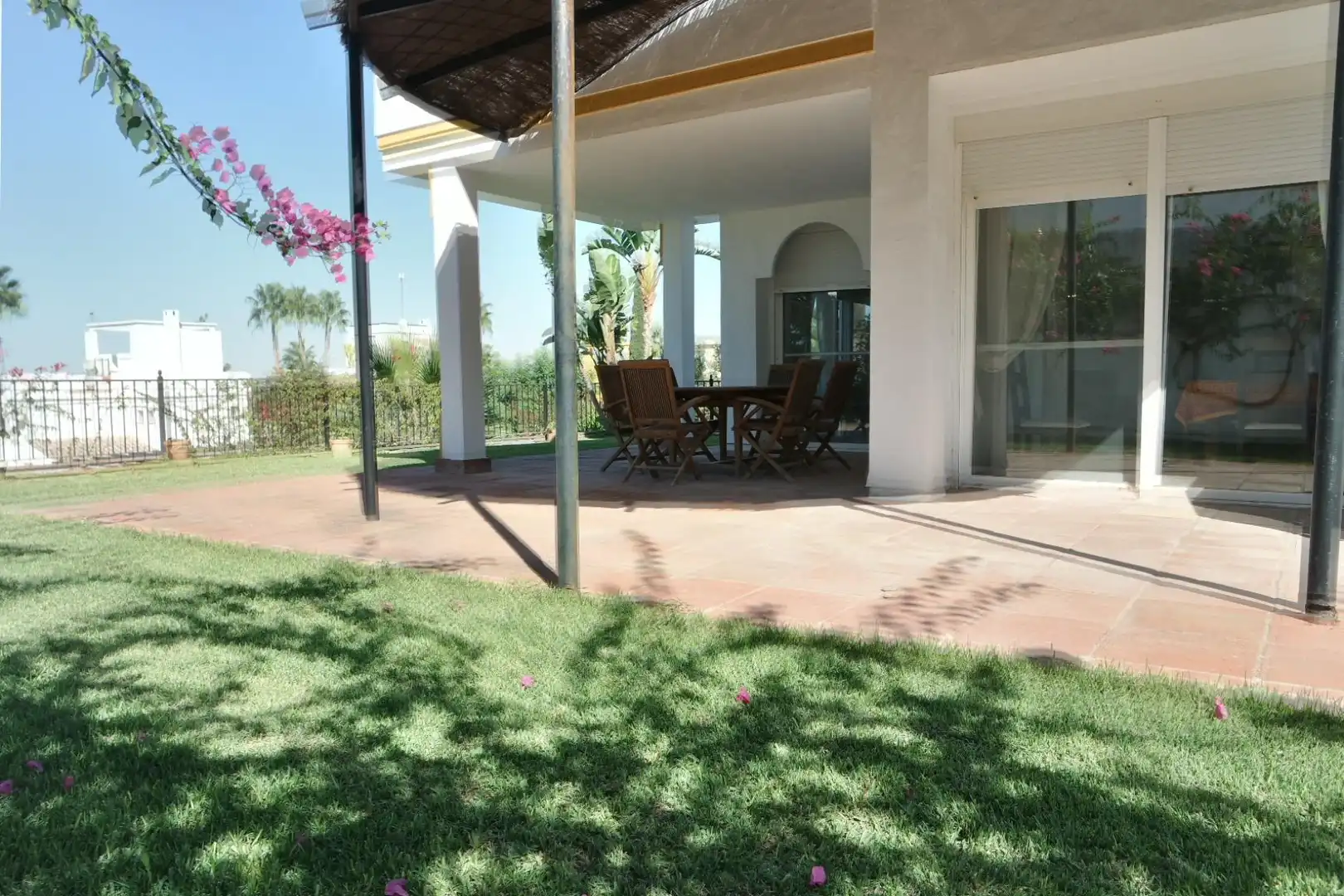 Terrasse von Haus zum Verkauf in Sanlúcar de Barrameda mit Klimaanlage, Heizung und Privatgarten