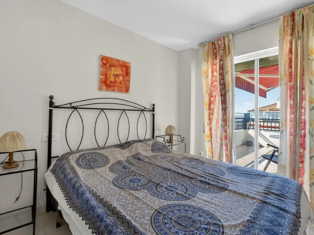 Bedroom of Attic for sale in Torrevieja  with Air Conditioner, Washing machine and Community pool