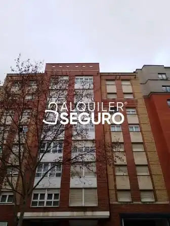 Vista exterior de Piso de alquiler en Valladolid con Calefacción