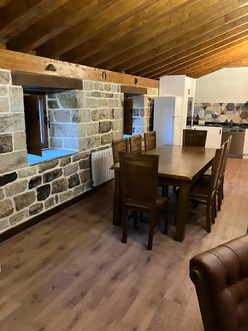 Comedor de Finca rústica en venta en San Pedro del Romeral con Calefacción, Jardín privado y Terraza